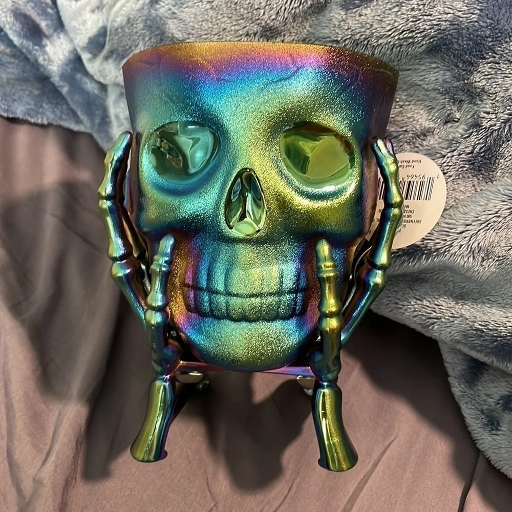 NWT Halloween Candy Dish Iridescent Skull Candy Dish Halloween Decor Bowl